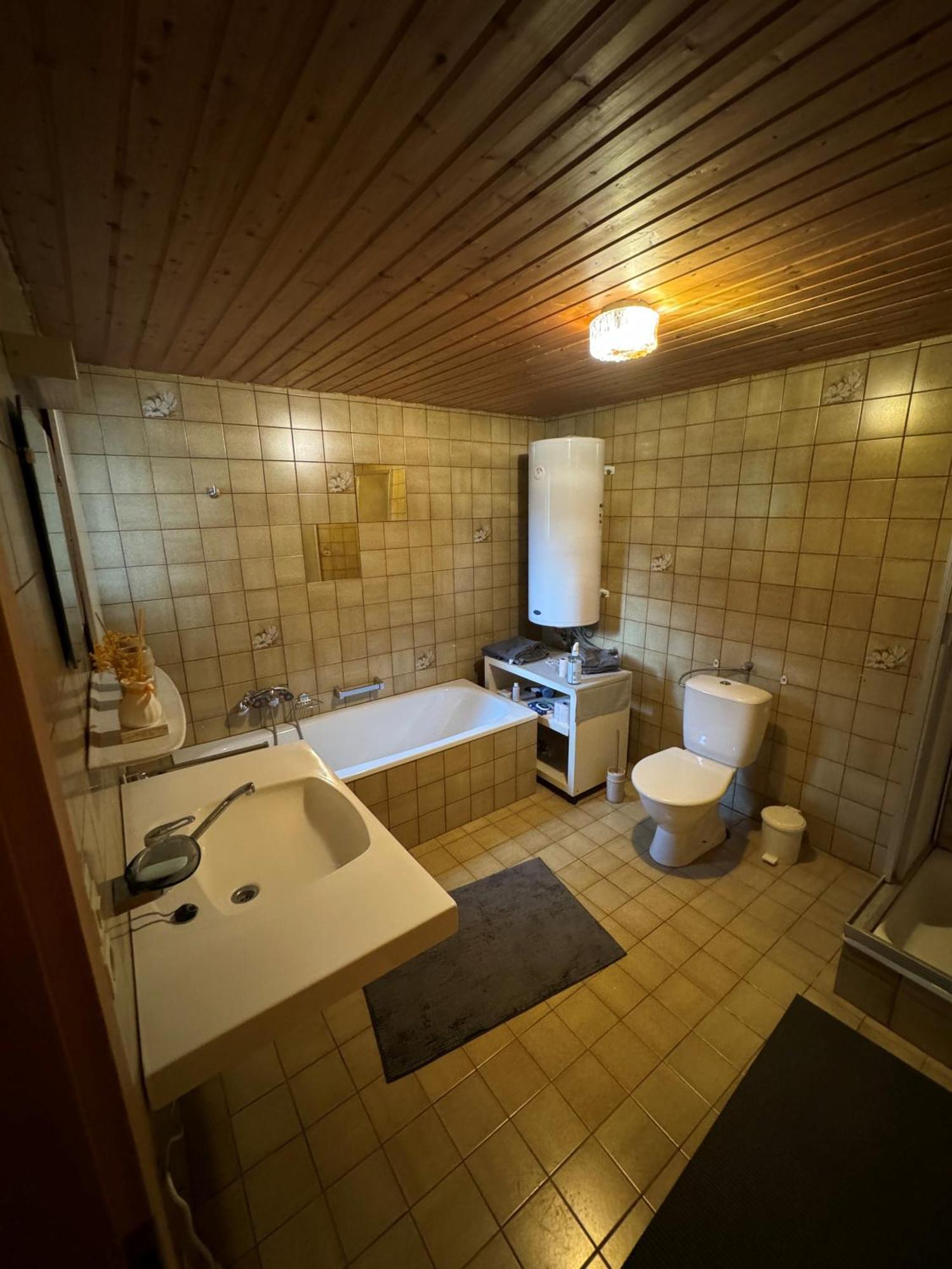 Freundliche 2-Zimmer-Erdgeschosswohnung Mit Garten In Seeberg Sonntag Exterior photo